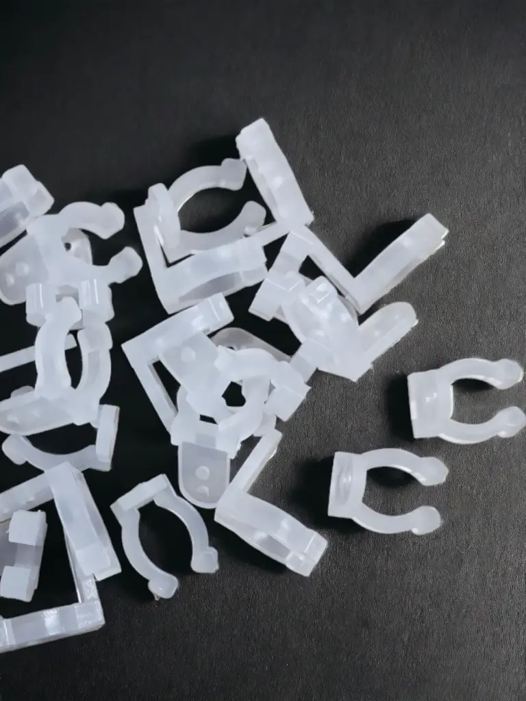 NL80 CLIP O SUJETADOR CINTADE NEON REDONDA DE 14MM-PhotoRoom (2).webp